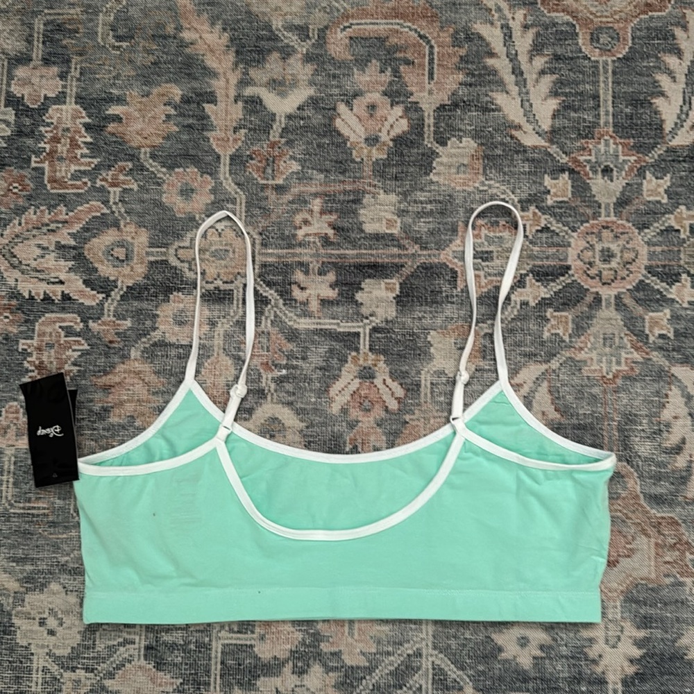 NWT Bra - Picture 3 of 4